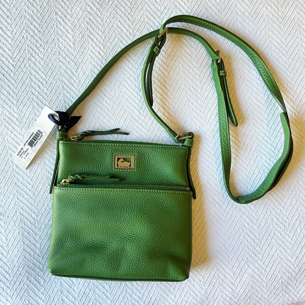 Dooney & Bourke pebbled crossbody purse